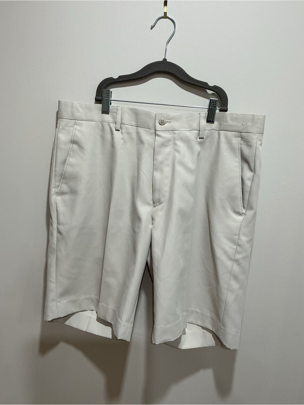 Louis Raphael golf Cream Flat-Front Men's Shorts